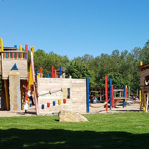 Parque infantil en Oelde, Alemania. - Huck Spain