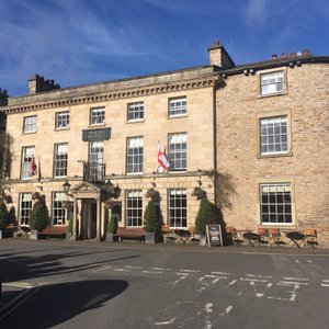 A fine hotel with great bedrooms, food and in a lovely town.