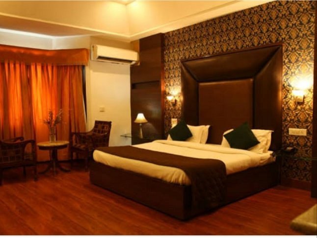 Hotel Shangri La, hotel in Jalandhar