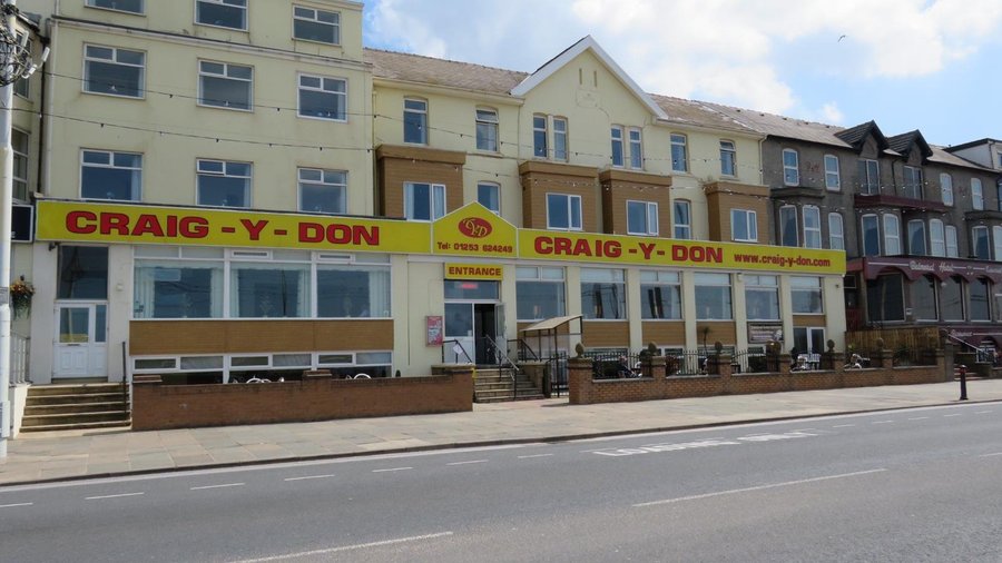 mardi gras public bar hotel blackpool location