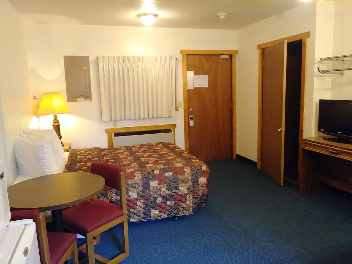 The Sturgis Motel Rooms: Pictures & Reviews - Tripadvisor