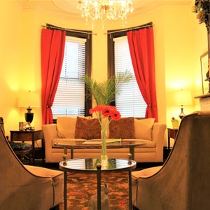 Fort Hill Inn,  Boston Featuring our 3 Bedroom private apartment.