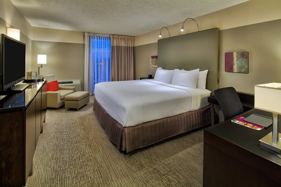 Crowne Plaza Chicago West Loop Updated Prices Reviews And Photos Il