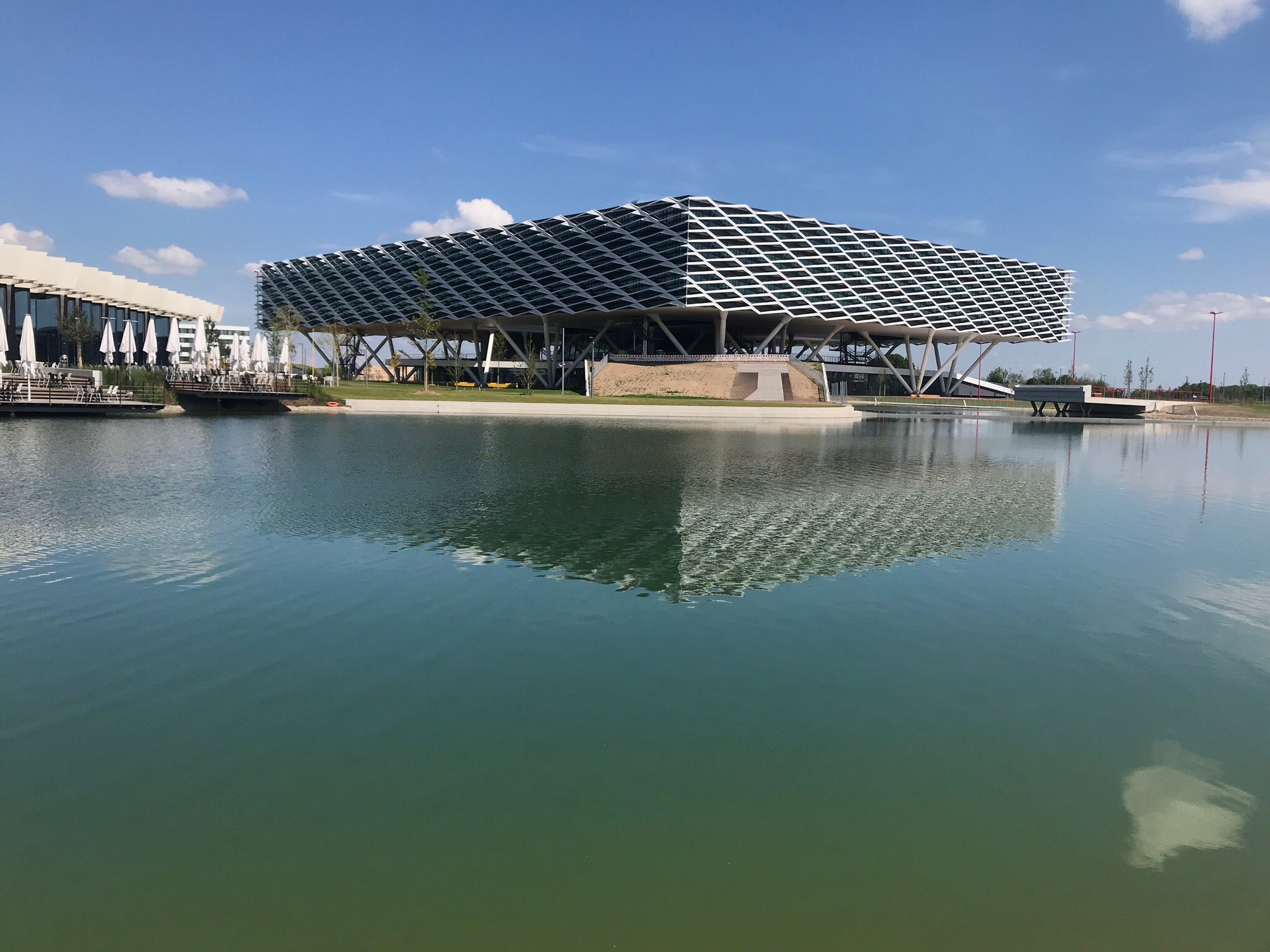 adidas Store Herzogenaurach Lohnt es sich Aktuell fur 2024 Mit fotos