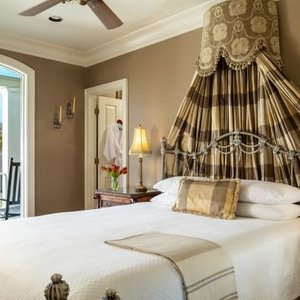 Queen Size Bedroom with private balcony
