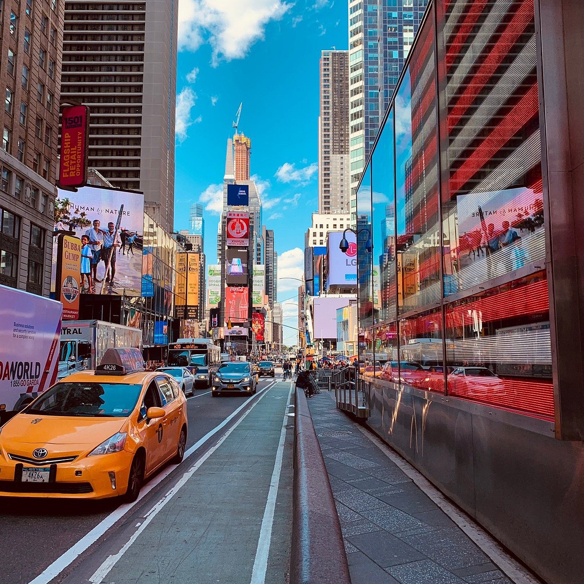 Tourist Attractions In New York Times Square