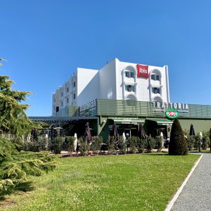 Le restaurant La Trattoria Del Arte qui vous accueille tous les jours pour déjeuner et/ou diner