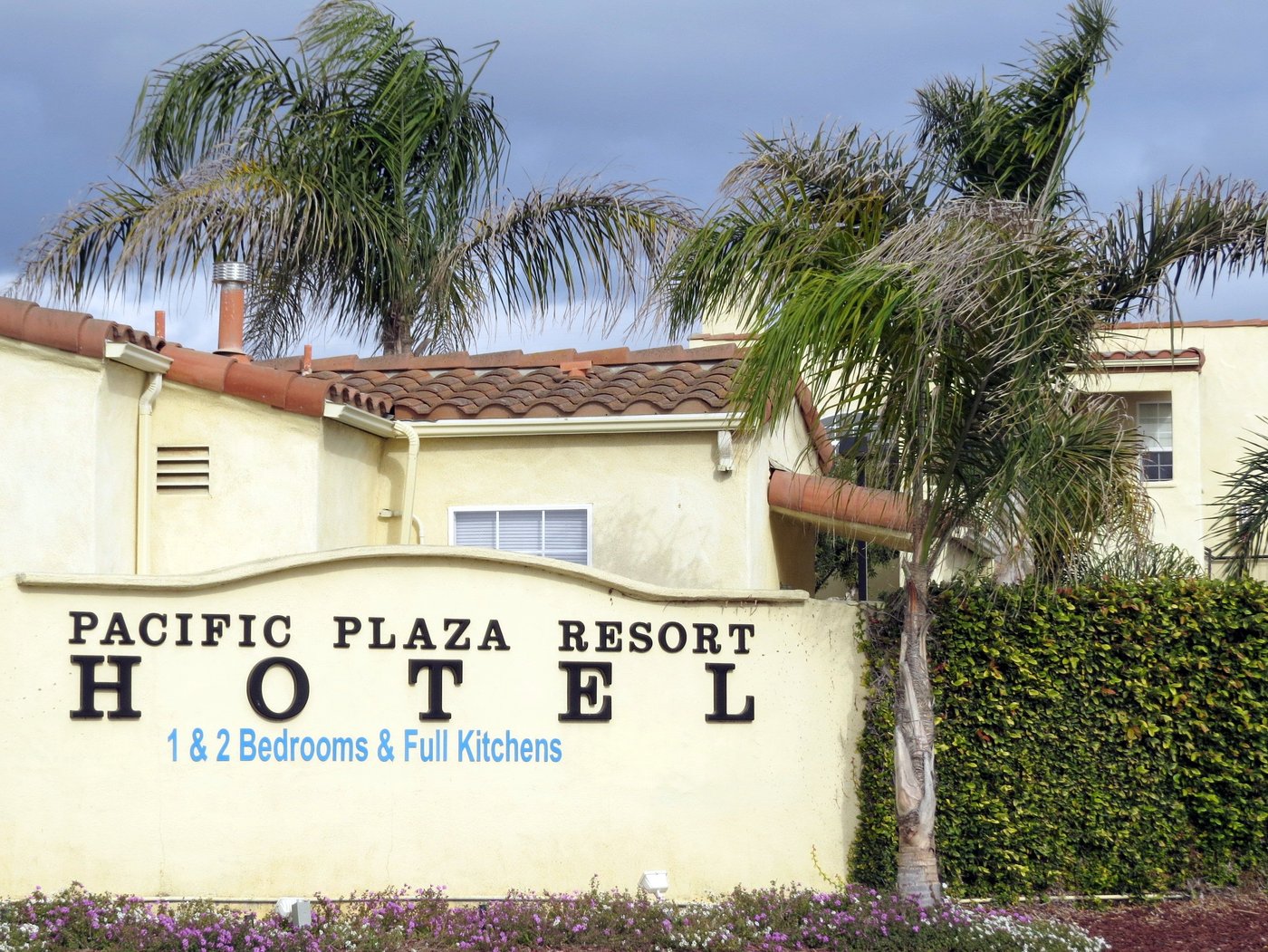 Pacific Plaza Resort