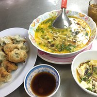 適当に注文したスープも美味しかったです。