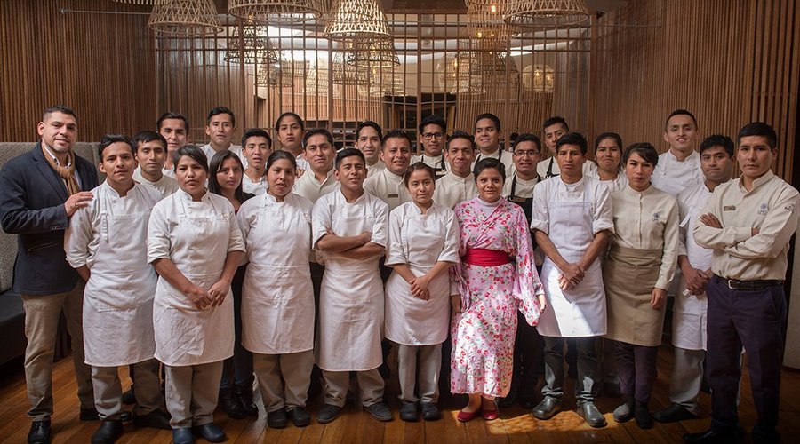 “Hasta el más largo viaje empieza con un pequeño paso.” Es un proverbio japonés que nos inspira cada día a poner lo mejor de nosotros en cada detalle. Seguimos el viaje con local renovado.¡Gracias equipo!

