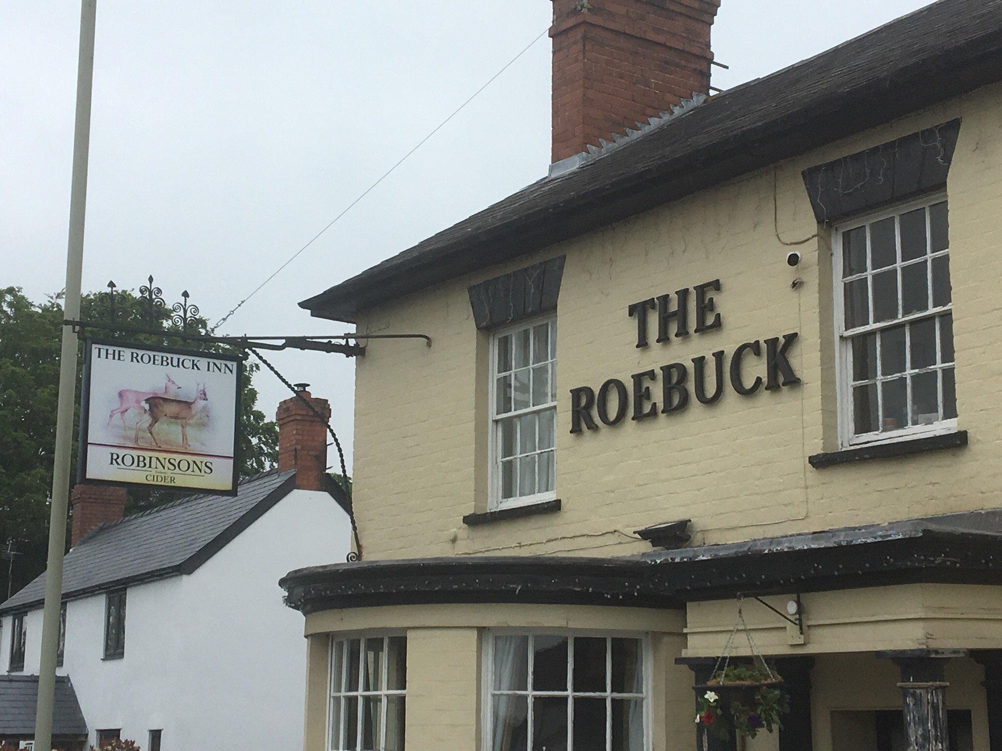 THE ROEBUCK INN - Reviews (Brimfield, England)