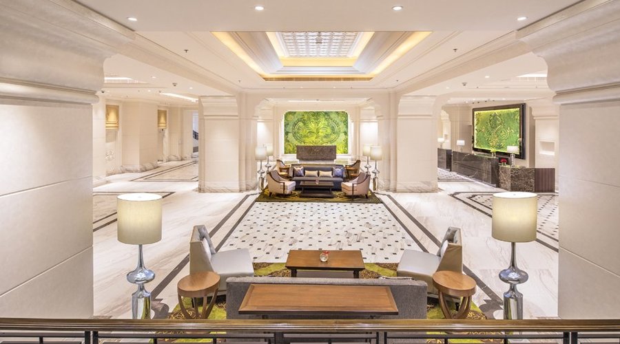 Lobby & Reception