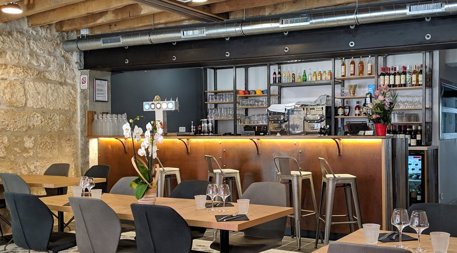 Notre salle de restaurant et bar