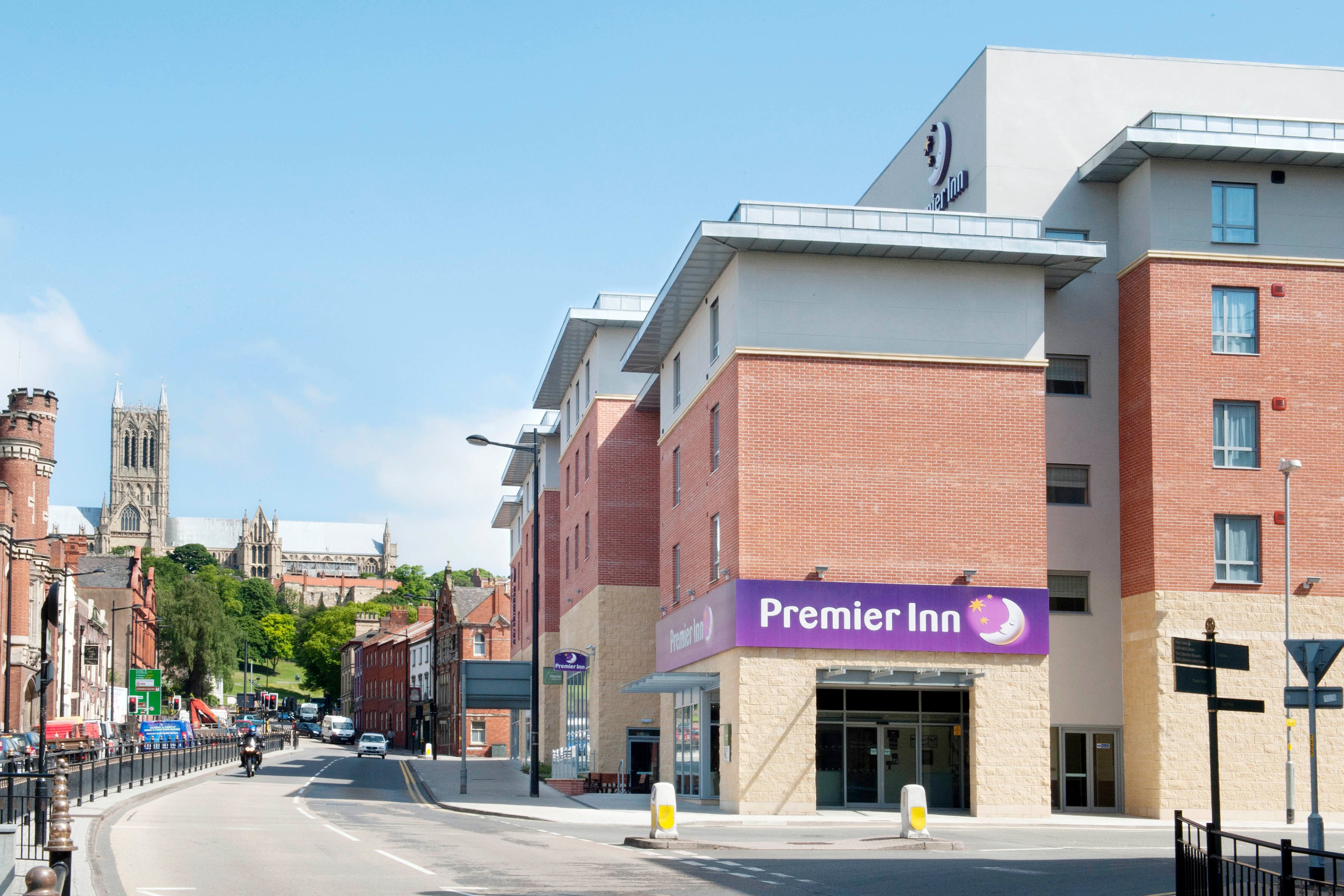 PREMIER INN LINCOLN CITY CENTRE Updated 2024 Reviews Photos Prices   Premier Inn Lincoln City 