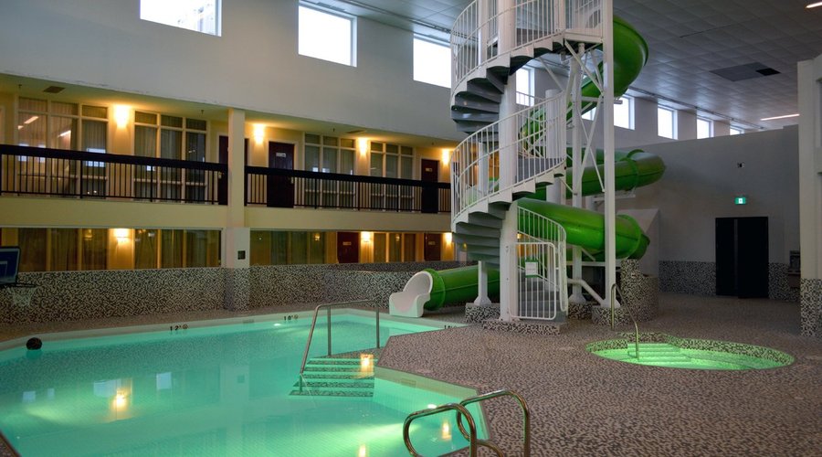 Swimming Pool, Whirlpool & Brand New Waterslide