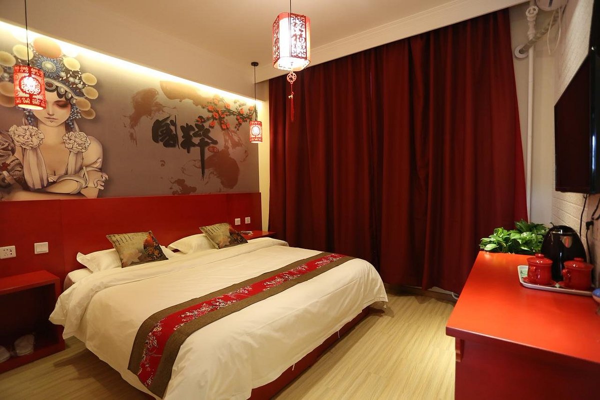 Beijing отзывы. Гостиница в китайском стиле. Гостиничные номера в китайском стиле. Прямоугольная спальня в китайском стиле. Отель в китайском стиле Москва.