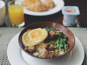 餐饮
