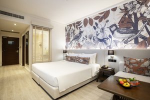 Room & Suite