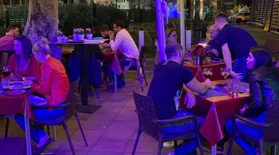 Noches agradables en pizza y pasta o sole mio