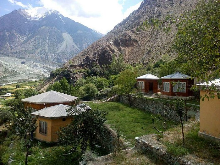 BAGROTE SARAI HOTEL - Lodge Reviews (Gilgit, Pakistan)
