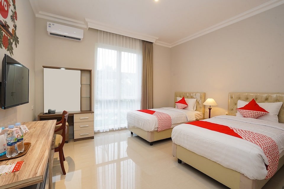 OYO 388 Raka Residence Syariah, hotel di Surabaya