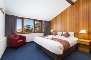 Room & Suite