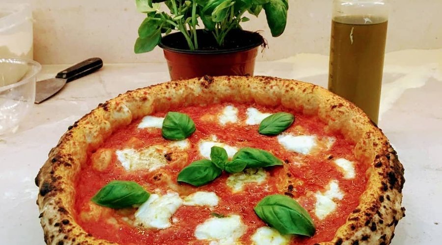 La pizza classica per eccellenza....sua maestà "Margherita"