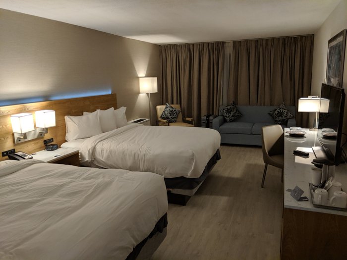 Clarion Hotel Milwaukee Airport Rooms: Pictures & Reviews - Tripadvisor