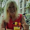 Ineke E