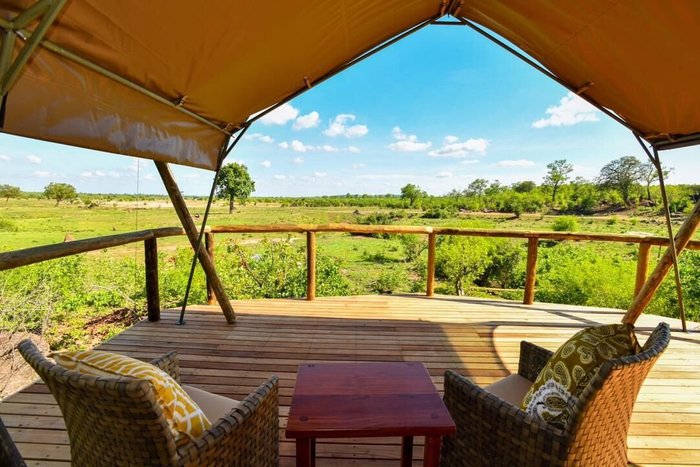 Deteema Springs Camp - Machaba Safaris Rooms: Pictures & Reviews ...