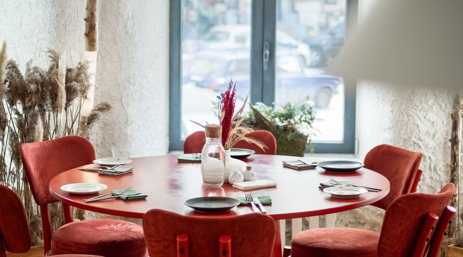 Red table