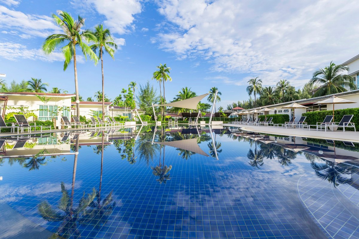 Kantary Beach Hotel Villas & Suites Khao Lak Pool Pictures & Reviews ...