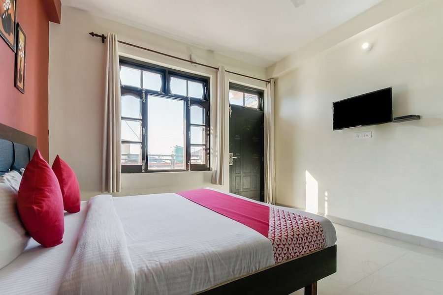 Oyo 12442 Twilight Guest House Banikhet Hotel Reviews Photos Rate Comparison Tripadvisor
