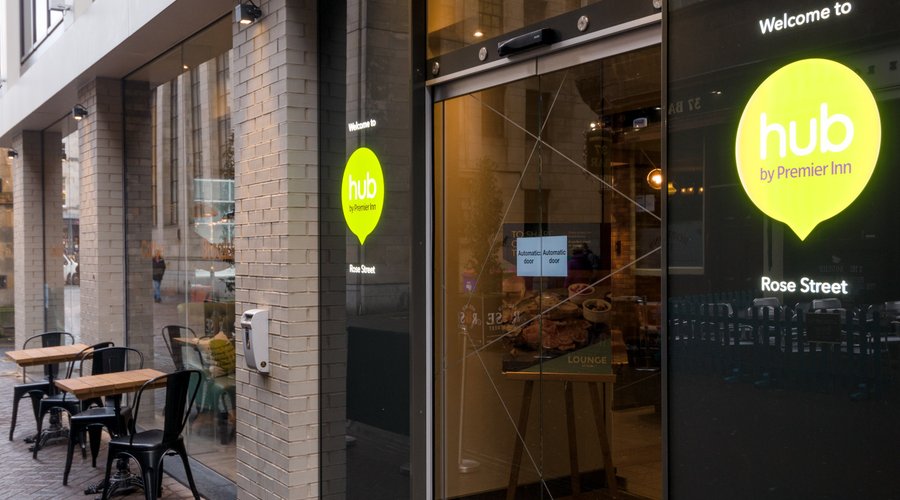 hub by Premier Inn Edinburgh City Centre (Rose Street)