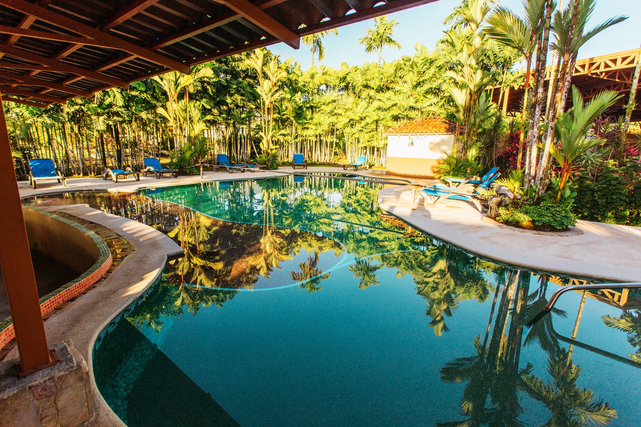 Arenal Backpackers Resort by null
