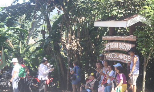the entrance to the resort