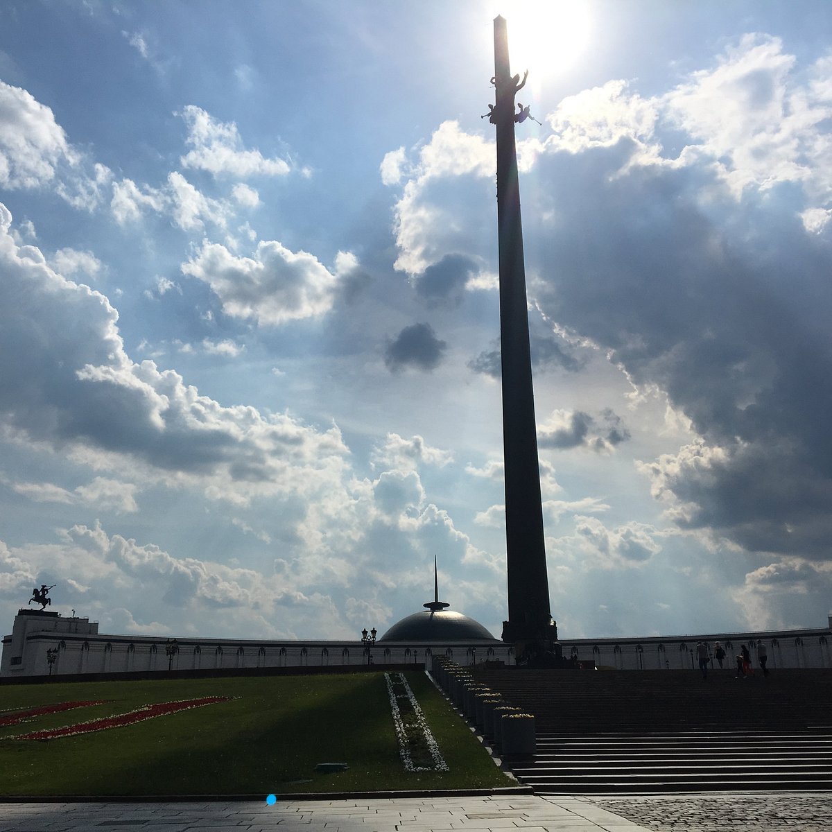 Памятник победы на поклонной горе в москве