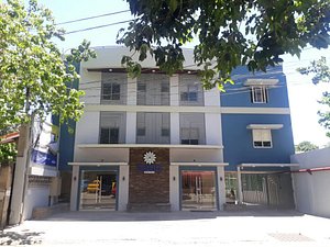 Rana Hotel in Cebu Island, image may contain: Villa, City, Urban, Neighborhood