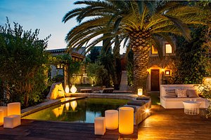 Jardi d'Arta Boutique-Hotel in Majorca, image may contain: Villa, Housing, Backyard, Pool