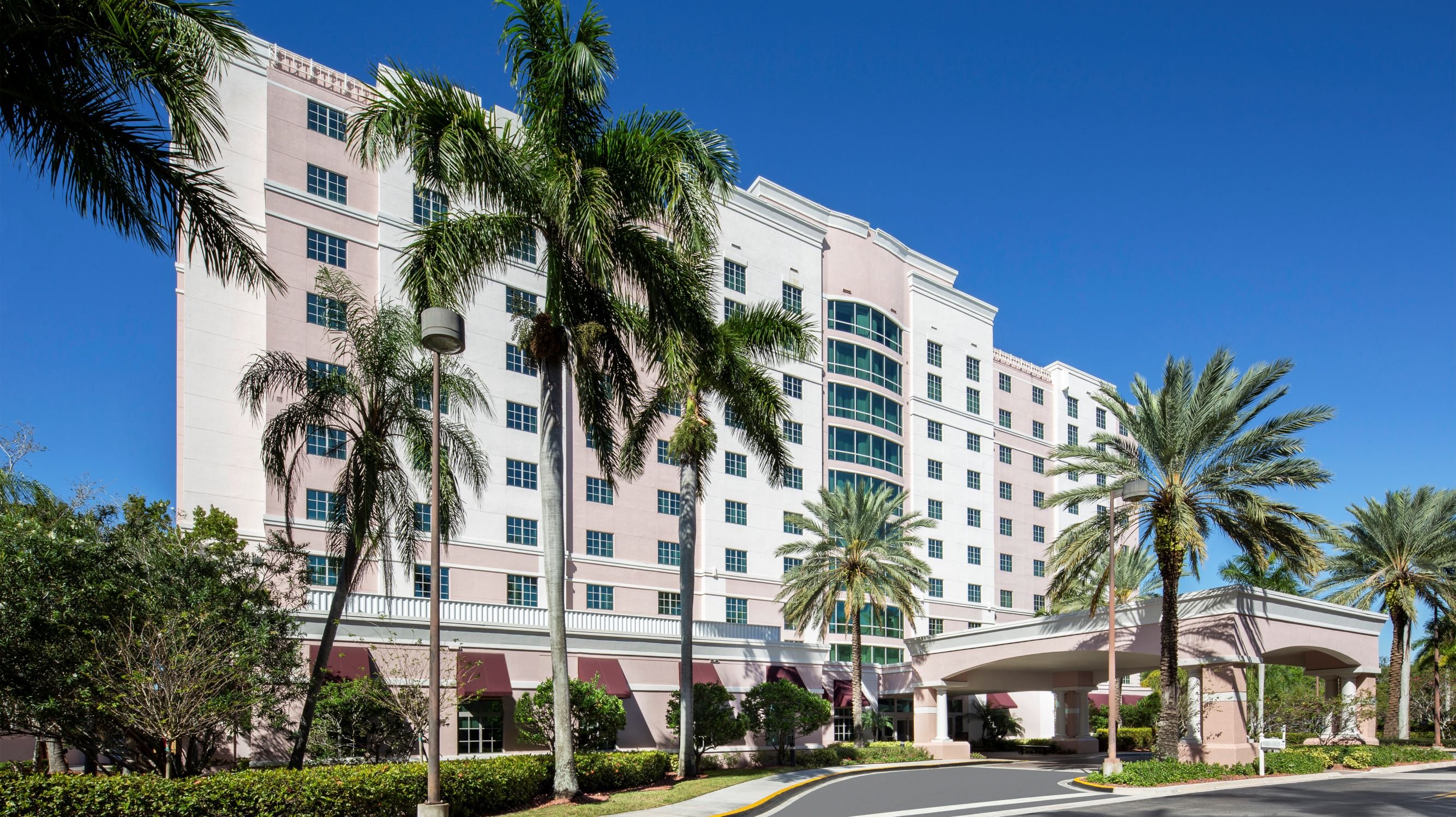 DOUBLETREE BY HILTON HOTEL SUNRISE SAWGRASS MILLS