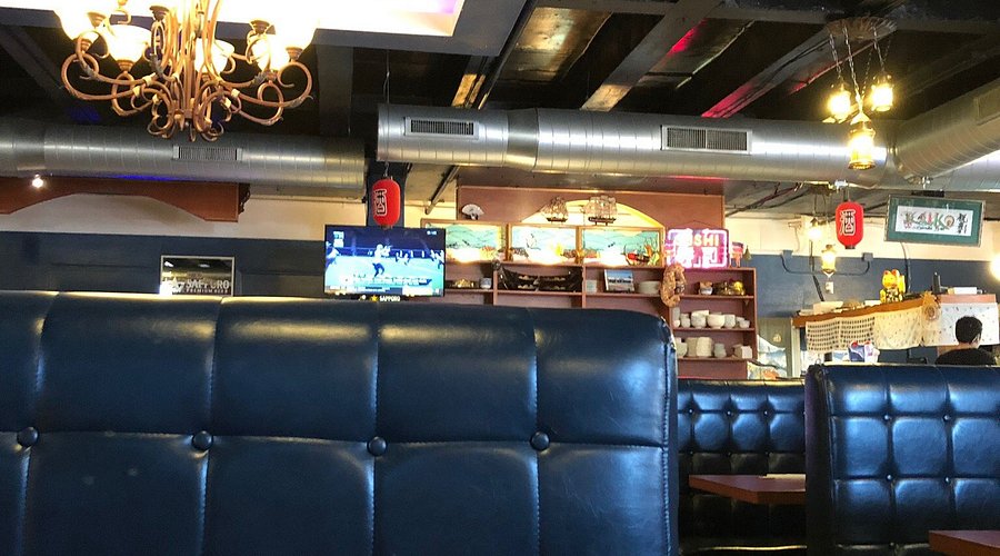 Charlie's Sushi & Japanese Restaurant