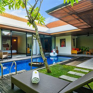 Two sunbeds are available in two bedroom villa for your relaxing moment at the private pool side. 