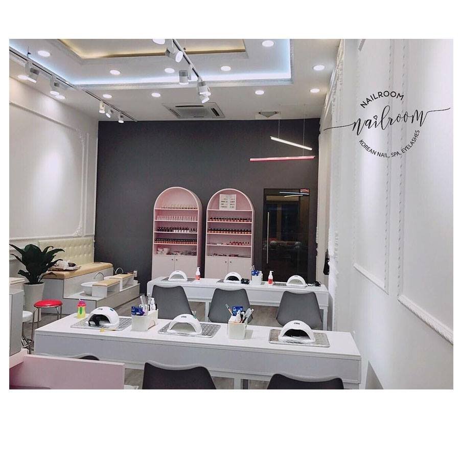 Đánh giá của khách hàng về Nail Room tại Đà Nẵng luôn được đánh giá cao về phục vụ chuyên nghiệp và chất lượng dịch vụ. Chúng tôi cam đoan mang đến cho bạn một trải nghiệm vô cùng tuyệt vời và đáng nhớ tại đây.