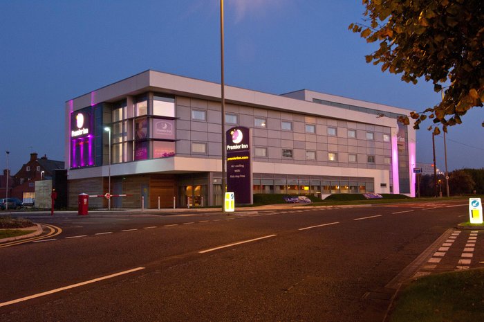 PREMIER INN LIVERPOOL JOHN LENNON AIRPORT HOTEL - Updated 2023 Prices ...