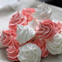 Мини меренги , хрустящие , на столько восхитительны !!
