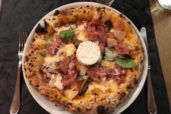 Pizza Siciliana 🍕 - Picture of Pizzeria La Pizza, Opava - Tripadvisor