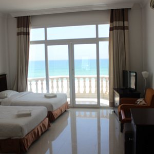 Direct sea view with balcony
(Twin bed)