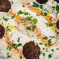 Falafel Hummus