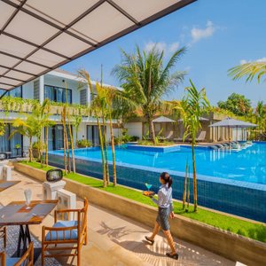 Grand Venus La Residence in Siem Reap, image may contain: Resort, Hotel, Villa, Pool