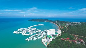 Lexis Hibiscus Port Dickson in Pasir Panjang, image may contain: Sea, Outdoors, Land, Waterfront